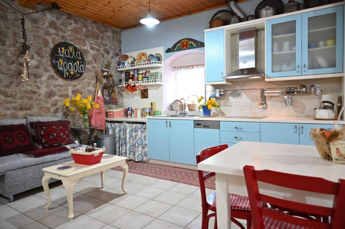 Kalavrita Winter Retreat - Homely Spacious Chalet Áno Vlasía Εξωτερικό φωτογραφία