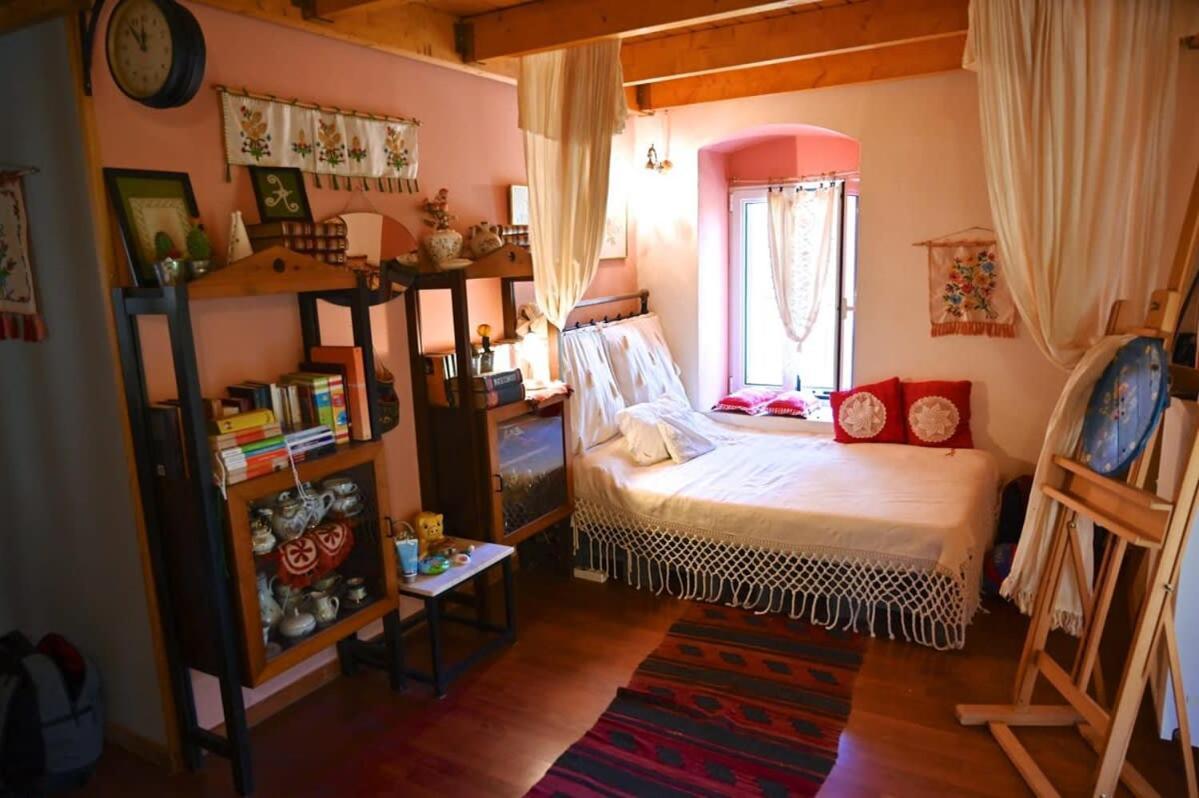 Kalavrita Winter Retreat - Homely Spacious Chalet Áno Vlasía Εξωτερικό φωτογραφία