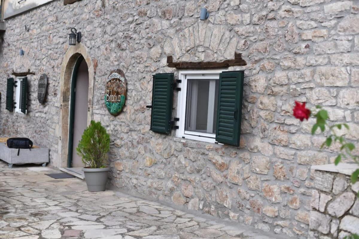 Kalavrita Winter Retreat - Homely Spacious Chalet Áno Vlasía Εξωτερικό φωτογραφία
