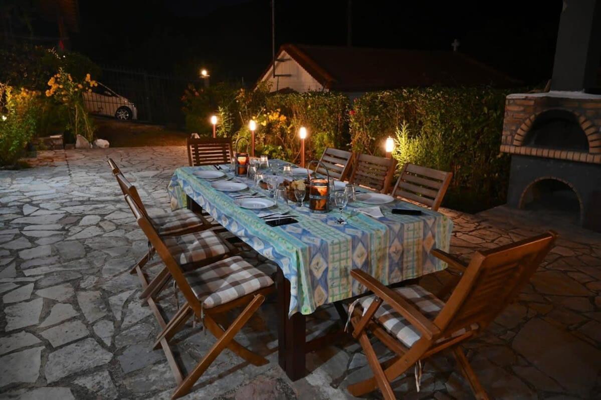Kalavrita Winter Retreat - Homely Spacious Chalet Áno Vlasía Εξωτερικό φωτογραφία