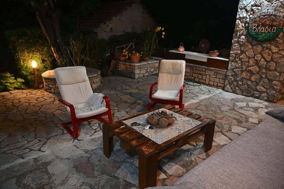 Kalavrita Winter Retreat - Homely Spacious Chalet Áno Vlasía Εξωτερικό φωτογραφία